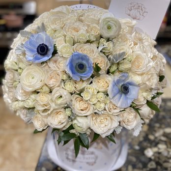 Coral Path Designs - Flower arrangements - Florists Near Me - Burbank, California Coral Path Designs - Flower arrangements - Florists Near Me - Burbank, California