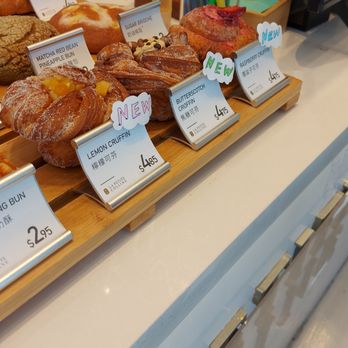 La Petite Colline - Display 1 - Bakeries Near Me - Toronto, Ontario
