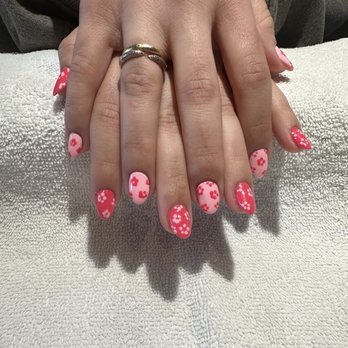 CTK Nail Spa - Kathy: bio gel with design - Nail Salons Near Me - Simi Valley, California