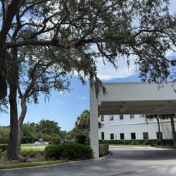BayCare Outpatient Imaging - Trinity - Front of building for drop-off.