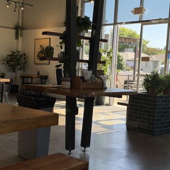 Tupelo Coffee House - Lots of light from the large window. - Coffee & Tea Near Me - Sacramento, California
