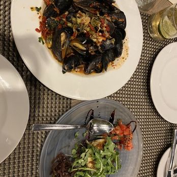Ascione Bistro - Steamed Rope Mussels and crab cake - Italian Near Me - Chicago, Illinois