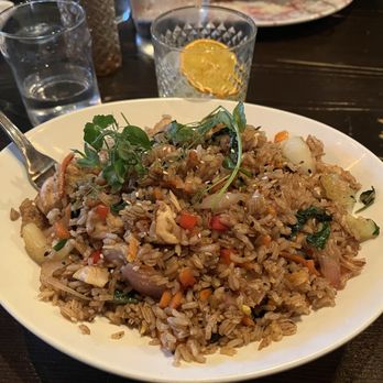 FINKA Table & Tap - Vegetable fried rice with grilled chicken - Asian Fusion Near Me - Miami, Florida FINKA Table & Tap - Vegetable fried rice with grilled chicken - Asian Fusion Near Me - Miami, Florida