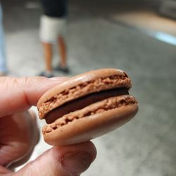 Parfait Paris - Chocolate Macron