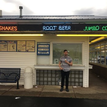 Strickland's Frozen Custard - No amount of rain could stop me from enjoying ice cream - Ice Cream & Frozen Yogurt Near Me - Akron, Ohio