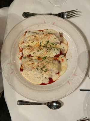 Dominic's by null
