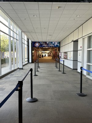 Fresno Yosemite International Airport by null