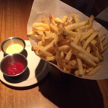 R+D Kitchen - Hand Cut Fries with spicy mayo & ketchup. - New American Near Me - Yountville, California R+D Kitchen - Hand Cut Fries with spicy mayo & ketchup. - New American Near Me - Yountville, California