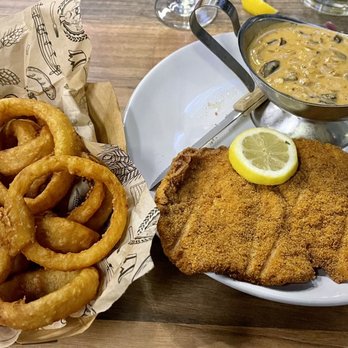 King's BierHaus - Classic Schnitzel and Onion Rings - German Near Me - Dickinson, Texas King's BierHaus - Classic Schnitzel and Onion Rings - German Near Me - Dickinson, Texas