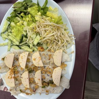 Mai Lan Fine Vietnamese Cuisine - Banh cuon - Vietnamese Near Me - Honolulu, Hawaii