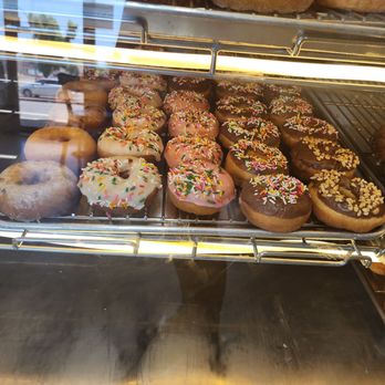 Hilltop donuts - Donuts Near Me - Marysville, California Hilltop donuts - Donuts Near Me - Marysville, California