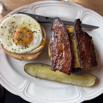 Au Cheval - Bars Near Me - Chicago, Illinois