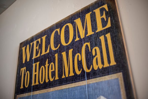 Hotel McCall by null