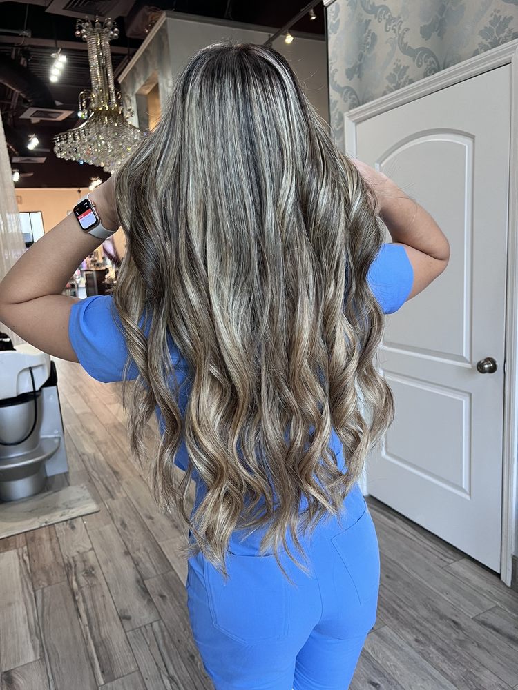 Belanova Salon Image