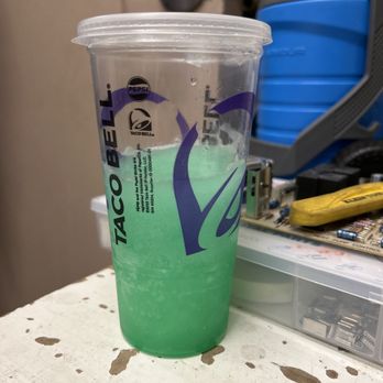 Taco Bell - I ordered and it came in the span of 5 minutes this is not acceptable and it's especially not an accident when this happens ever single time - Fast Food Near Me - Phoenix, Arizona