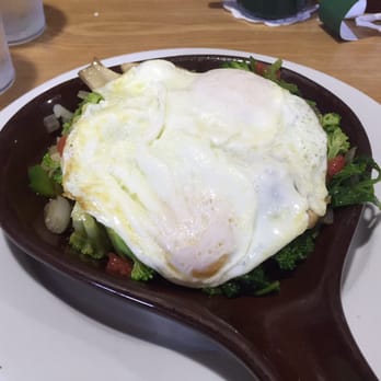 Sara's Kitchen - Fresh veggie skillet - Breakfast & Brunch Near Me - Palm Beach Gardens, Florida Sara's Kitchen - Fresh veggie skillet - Breakfast & Brunch Near Me - Palm Beach Gardens, Florida