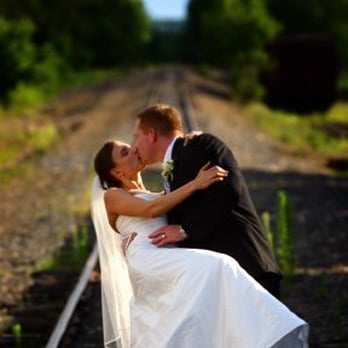 Chattanooga Minister - LoveBridge Wedding Portraits on Location! - Wedding Planning Near Me - Chattanooga, Tennessee Chattanooga Minister - LoveBridge Wedding Portraits on Location! - Wedding Planning Near Me - Chattanooga, Tennessee