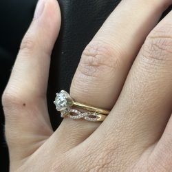Johnson's Jewelers of Cary - Two stones lost