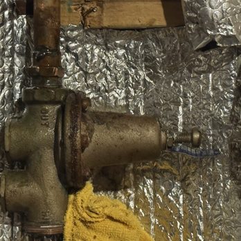 Sam's Plumbing - Old pressure mechanism with corrosion - Plumbing Near Me Sam's Plumbing - Old pressure mechanism with corrosion - Plumbing Near Me