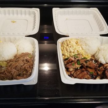 Ate-Oh-Ate Grill - Kaalua Pig plate and teriyaki chicken. Both with rice and mac salad - Hawaiian Near Me - Portland, Oregon