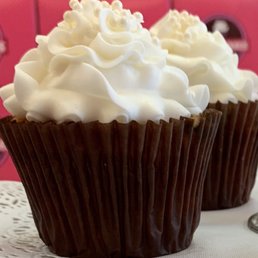 Wedding Cake Cupcake