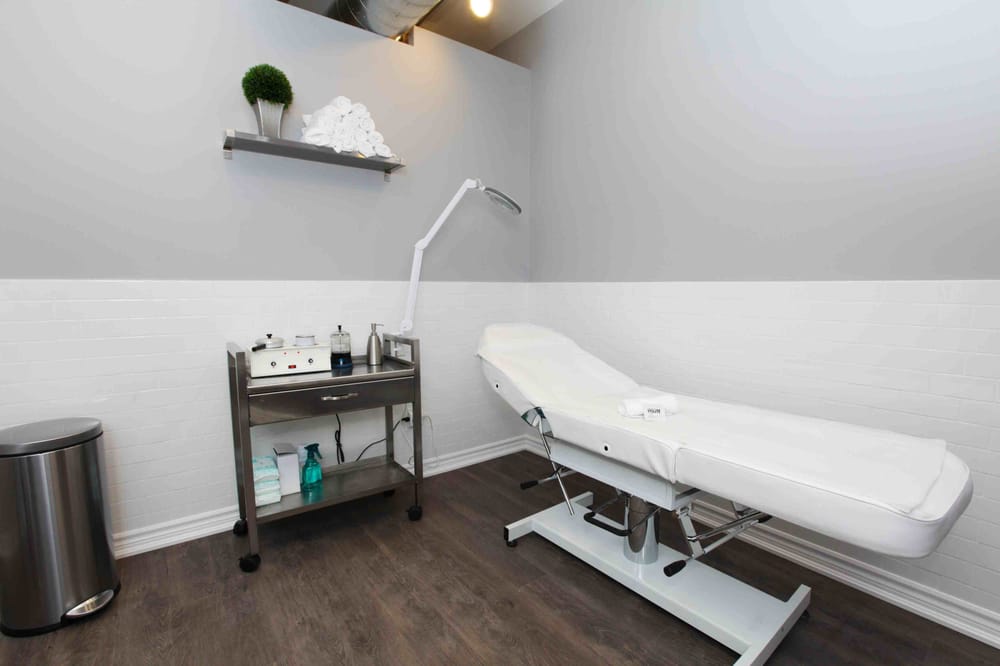 FUZZ WAX BAR Updated September 2024 54 Reviews 488 Bloor Street W