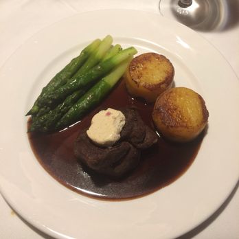 The Post Hotel Dining Room - bison - Canadian (New) Near Me - Lake Louise, Alberta