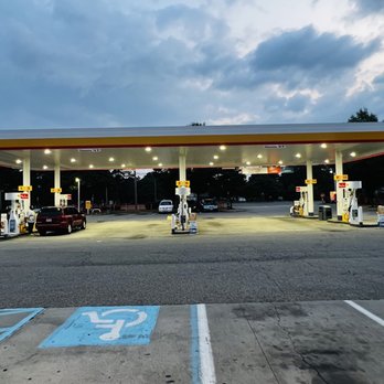 Shell - Gas pumps (12 available) - Gas Stations Near Me - Richmond, Virginia Shell - Gas pumps (12 available) - Gas Stations Near Me - Richmond, Virginia
