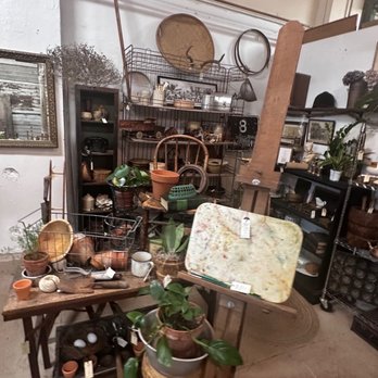 Country Roads Antiques - Antiques Near Me - Orange, California