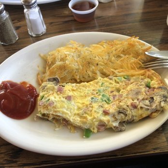 Flippy's Cafe - Denver Omelette w/ mushrooms - comes with a side of toast - Diners Near Me - Rodeo, California Flippy's Cafe - Denver Omelette w/ mushrooms - comes with a side of toast - Diners Near Me - Rodeo, California