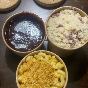 Hometown Bar-B-Que - BBQ Sauce, Mac and cheese, Mashed Potatoes - Barbeque Near Me - Miami, Florida Hometown Bar-B-Que - BBQ Sauce, Mac and cheese, Mashed Potatoes - Barbeque Near Me - Miami, Florida