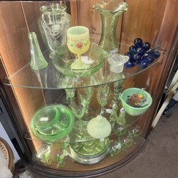Uranium glass