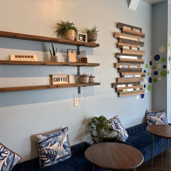 Sipping Grounds - Bakeries Near Me - Leesburg, Florida