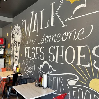 Oh My Grill - Inside - Atmosphere - Halal Near Me - Cedar Falls, Iowa Oh My Grill - Inside - Atmosphere - Halal Near Me - Cedar Falls, Iowa