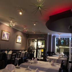 Peking Inn - Main dining area