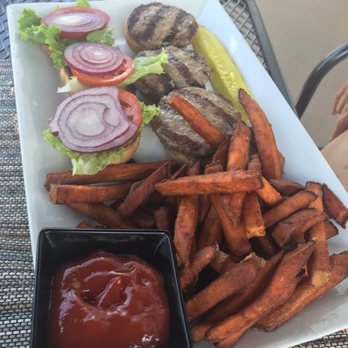The Sycamore Grille - Sliders - New American Near Me - Manalapan, New Jersey