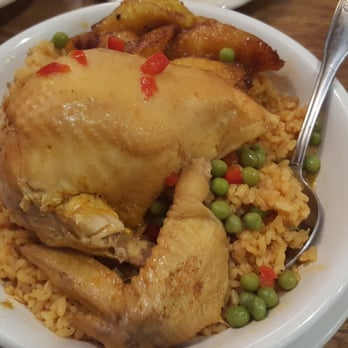 Versailles - Arroz con pollo - Cuban Near Me - Encino, California