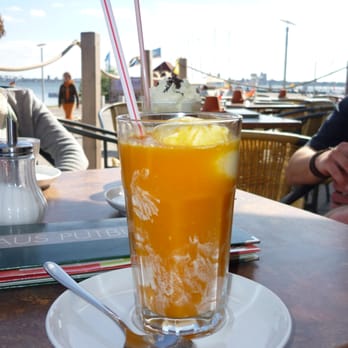 Café Haus Putbus - Sanfter Engel mit Sanddorn.- Ultra Lecker! - Cafes Near Me - Altefähr, MV Café Haus Putbus - Sanfter Engel mit Sanddorn.- Ultra Lecker! - Cafes Near Me - Altefähr, MV