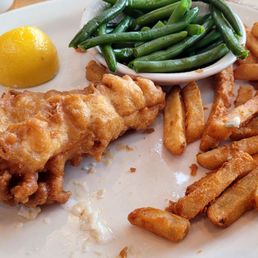 Battered cod, crunchy perfectly crunchy fries, perfectly cooked green beans, decimated as usual before a pic!