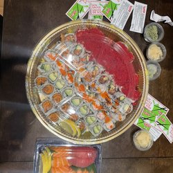 makira sushi - Party tray A, side order of 6 salmon nigiri and 2 tuna nigiri (1 side order of nigiri is 2 pieces)