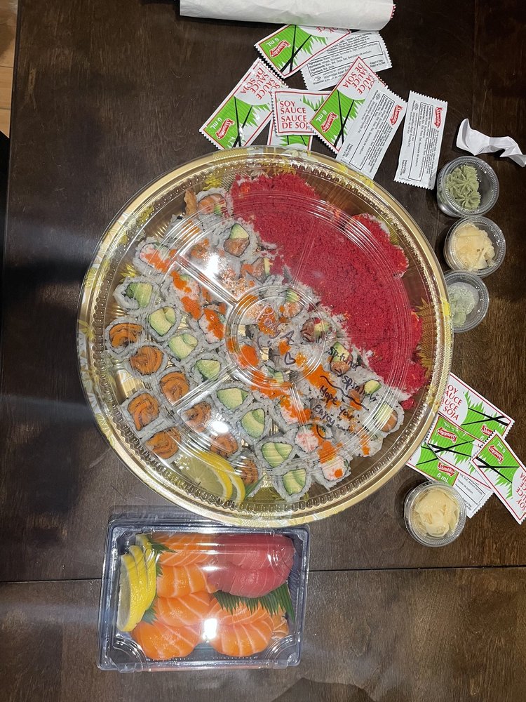 makira sushi Logo