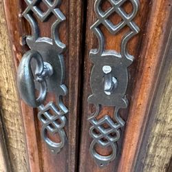 Wade Odell Wade - Antique entryway piece, broken handles
