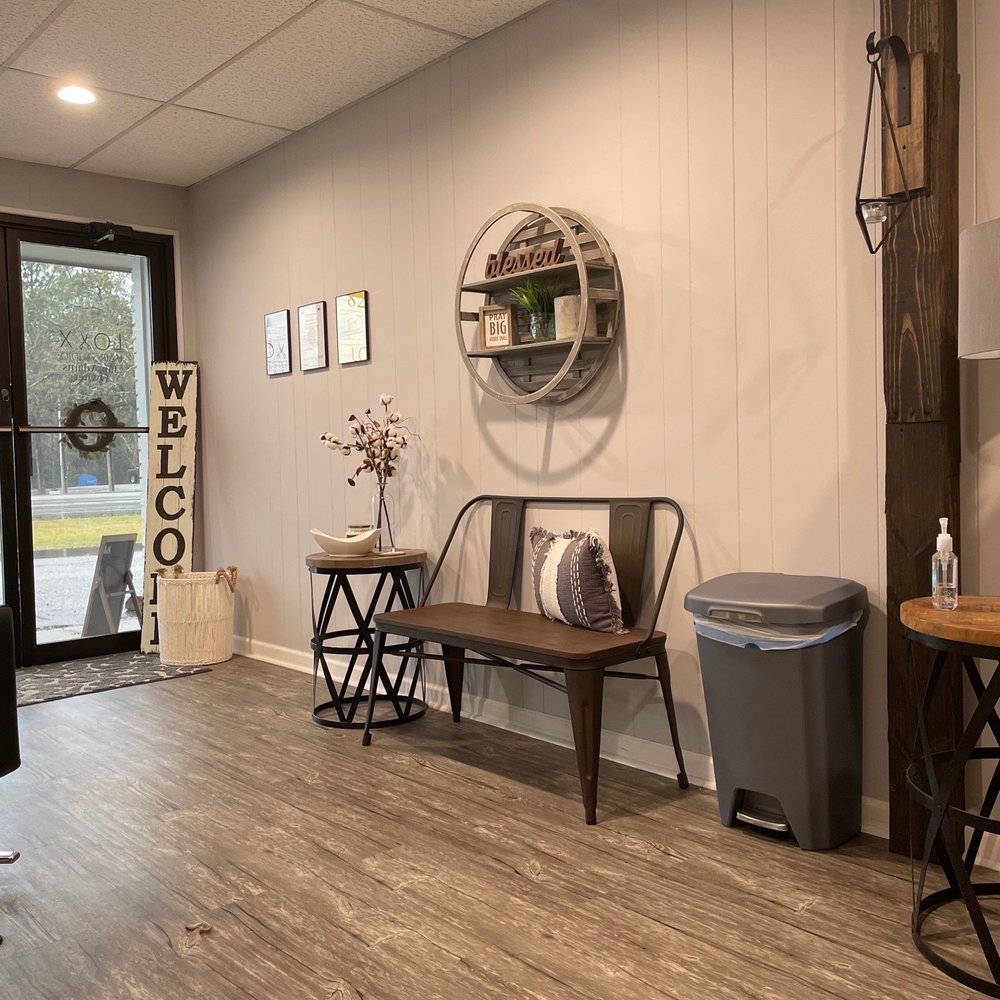 Loxx Hair Studio - Part of the waiting area. - Hair Salons Near Me - Saraland, Alabama