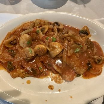 Enzo's of Williamsbridge - Veal pizzaiolo sauce - Italian Near Me - Bronx, New York