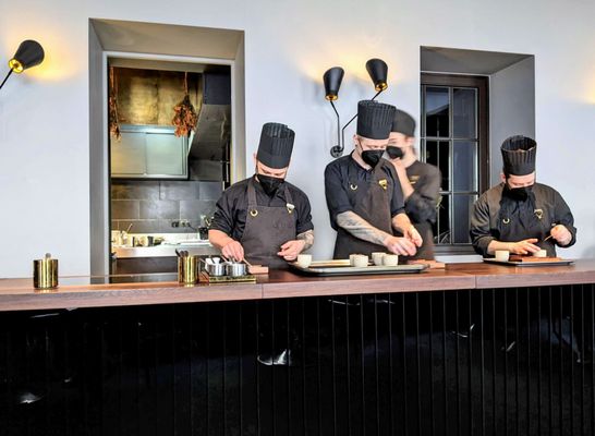 Restaurant Konstantin Filippou by null