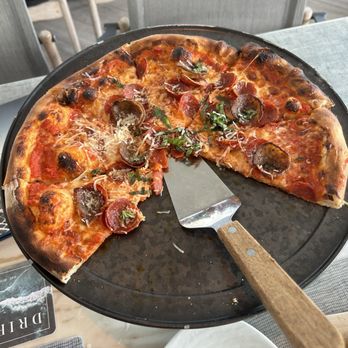 Drift - Ultimate flat bread? More like a pizza. Awesome outta this world. Fantastic - New American Near Me - Delray Beach, Florida