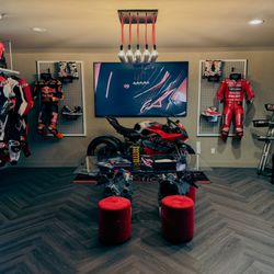 Motorsport Exotica