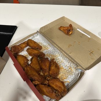 Pizza Hut - wings - Chicken Wings Near Me - Kahului, Hawaii Pizza Hut - wings - Chicken Wings Near Me - Kahului, Hawaii