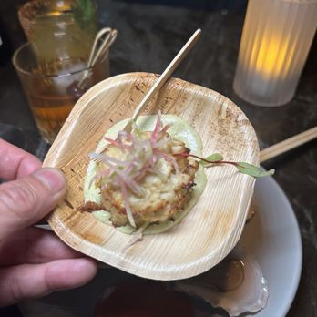 Earls Kitchen + Bar - New American Near Me - Miami, Florida Earls Kitchen + Bar - New American Near Me - Miami, Florida