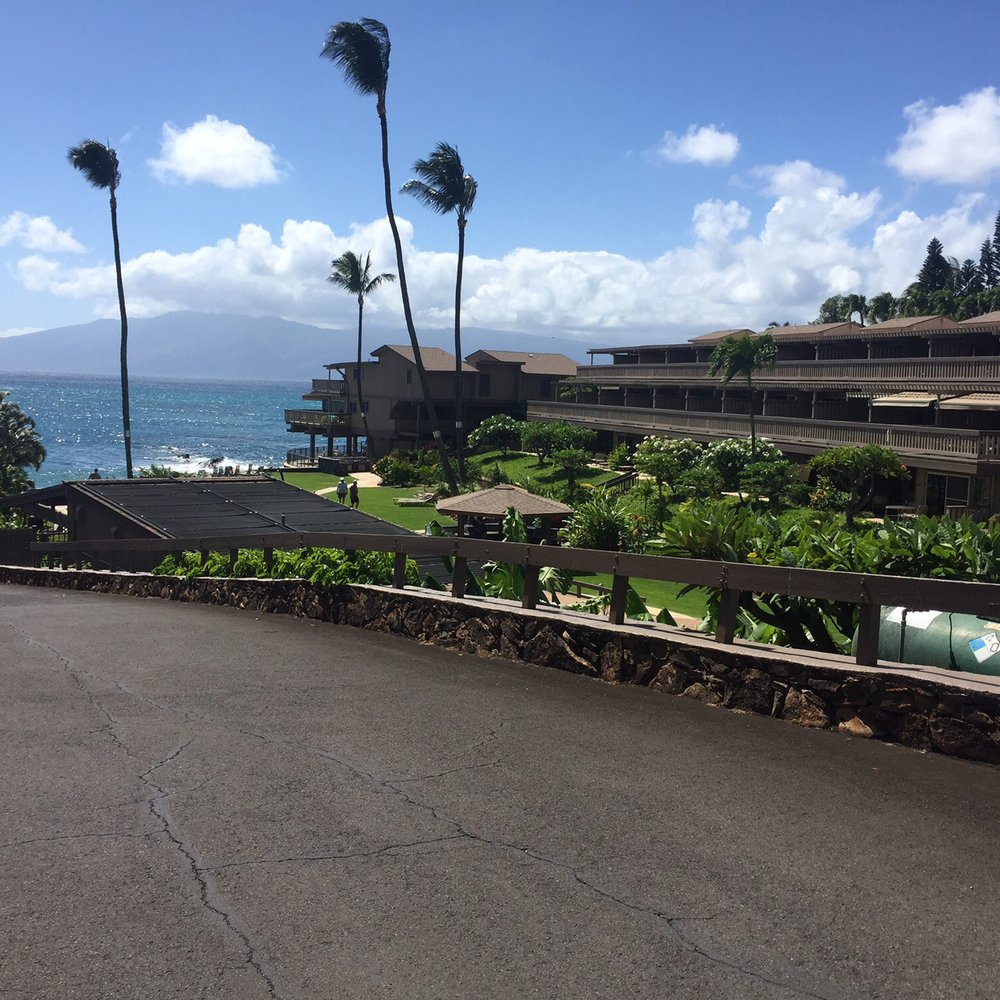 Beautiful day at Kahana Sunset Beautiful day at Kahana Sunset